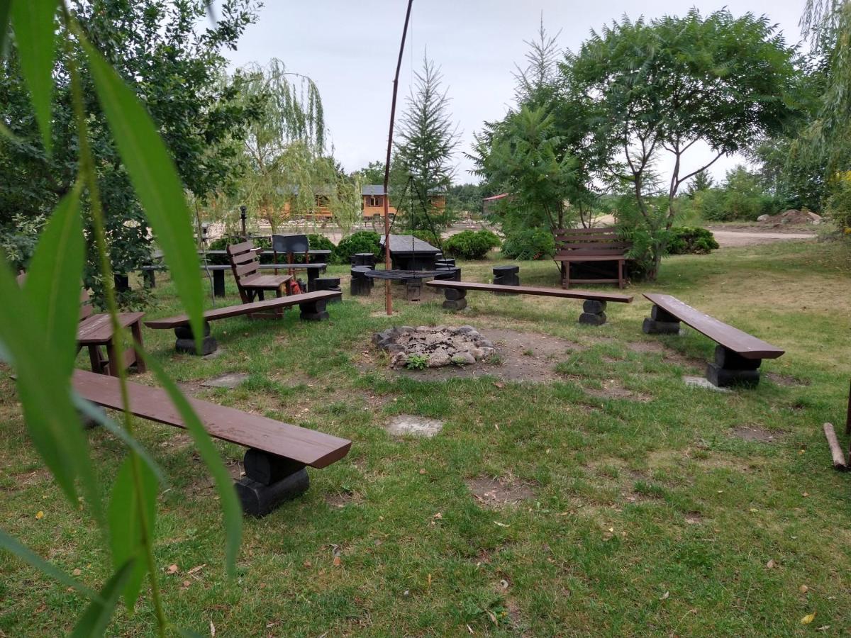 Dom Wczasowy Pieciu Pomostow I Domki Letniskowe Czaplinek Esterno foto